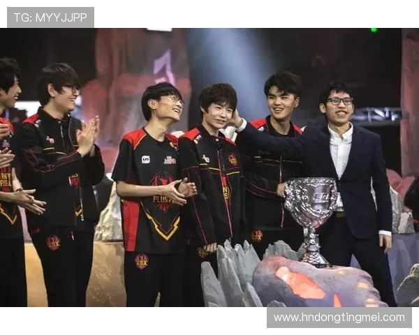 FPX战队在CSGO赛场上的崛起与辉煌历程全景回顾 FPX战队在CSGO赛场上的崛起与辉煌历程全景回顾