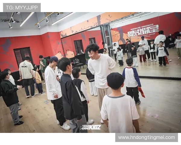 南京街舞队团队协作的独特魅力与其他队伍的深度对比分析