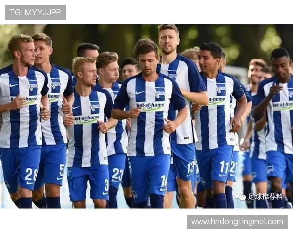 柏林赫塔与弗赖堡的首发阵容分析及战术对比