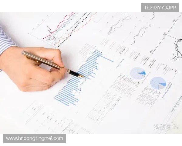 南京极限运动队力量表现数据分析与训练优化研究探讨