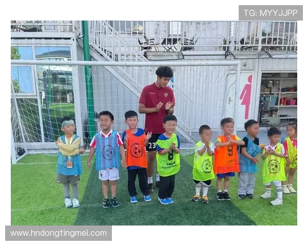 成都足球队的个人能力提升与团队协作的完美结合探讨