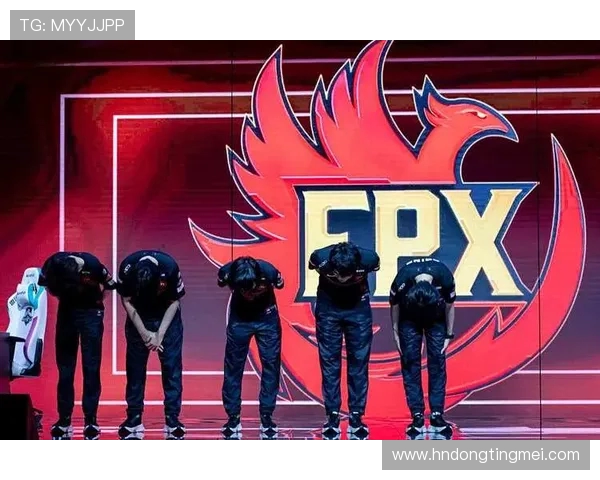 和平精英深度解析：揭秘FPX战队的独特战术与策略运用